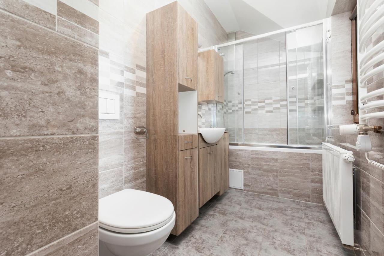 נישורזה Apartamenty Krakowska מראה חיצוני תמונה